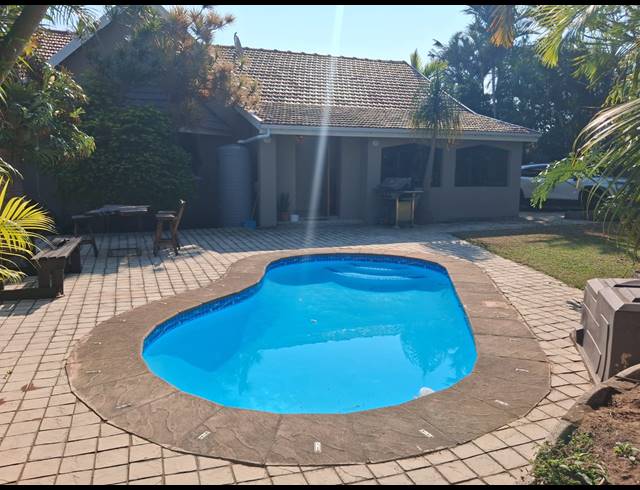 3 BEDROOM HOUSE FOR SALE IN BLUFF
